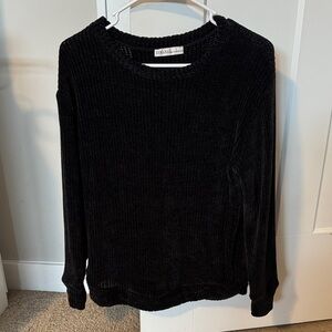 Zenana Outfitters Classic Black Crew Neck Sweater